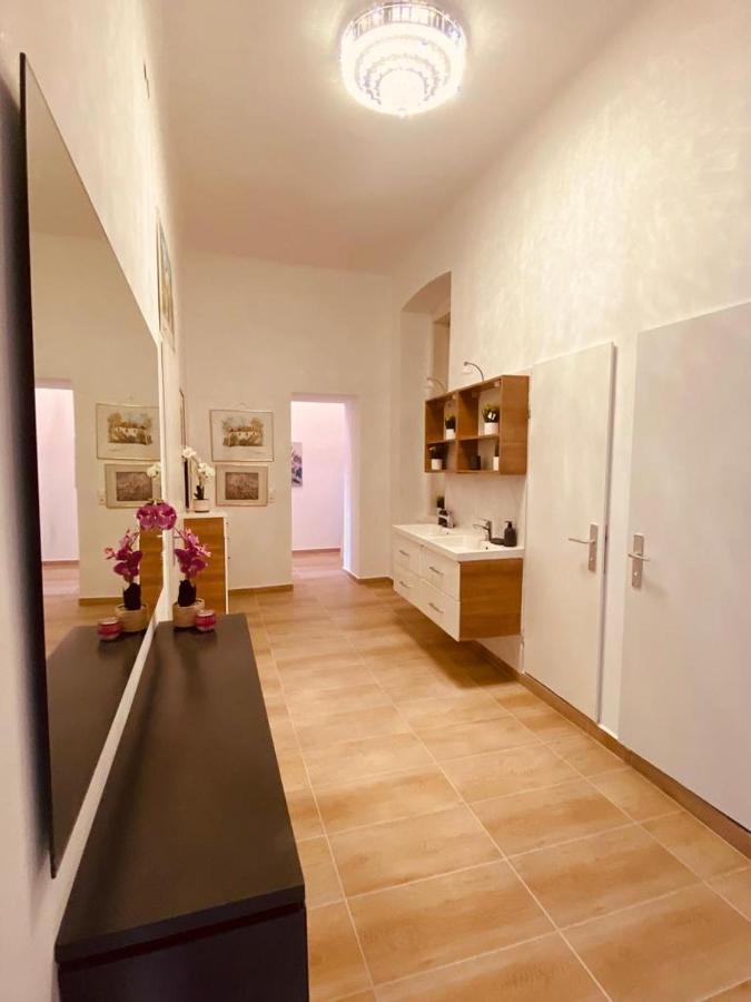 Quad-room Near Prater Stern Appartement